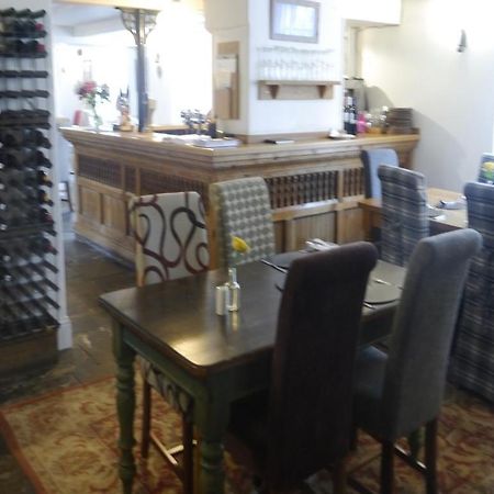 3 Millstones Inn West Bradford ภายนอก รูปภาพ
